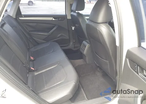 2014 Volkswagen Passat 1.8T Wolfsburg Edition из США, поврежденный, VIN 1VWAS7A34EC102646